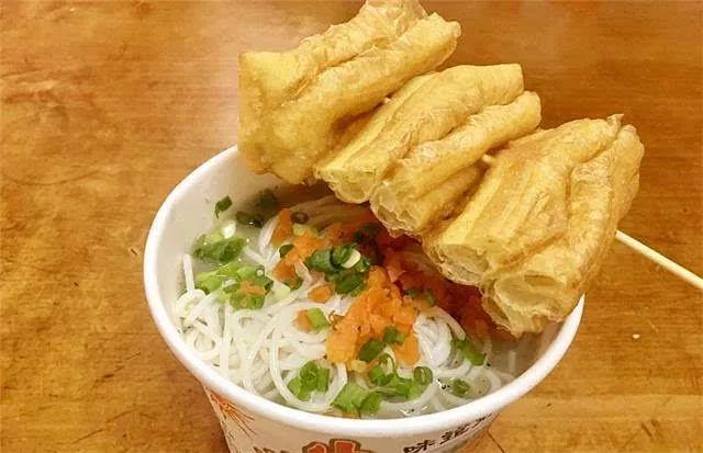 实拍公司早餐,每一样美食小吃甩武汉热干面十条街,舌尖上的中国