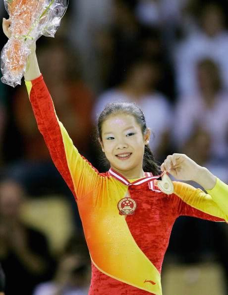 程菲身材全走样判若两人,网友惊呼"心好痛"