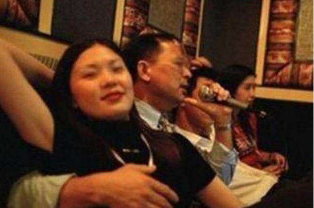 女官员蒋艳萍副厅级干部狱中与副所长的浪漫时光