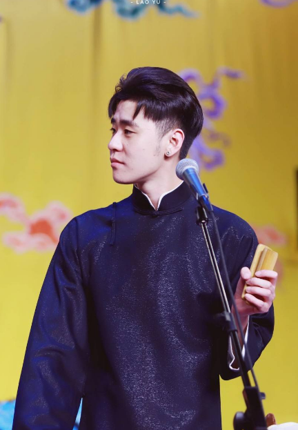 德云社"等级严森",从穿的大褂就能体现地位,郭少爷也是碰不得