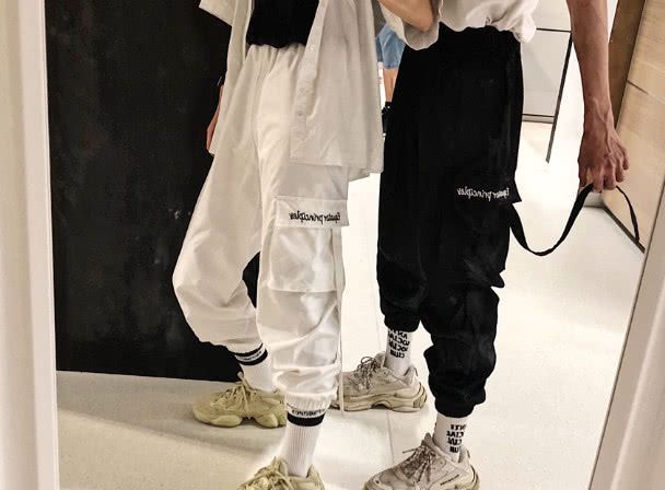 火爆ins的"工装裤" 中筒袜,洋气skr范!