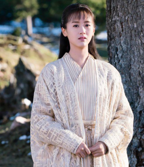 演过张艺兴的妻子跟秦俊杰传过绯闻将夜扮书痴莫山山抢镜