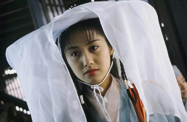 94版《射雕英雄传》朱茵最美造型,是美人扎根头绳都是美!