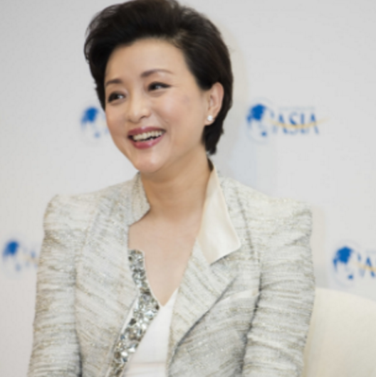 中国最漂亮的5个富豪老婆,赵薇垫底,杨澜仅第二,第一倾国倾城