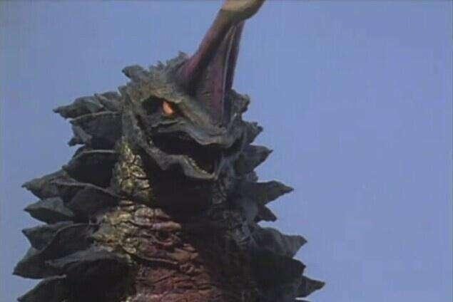 迪迦奥特曼中的龙族,噶地撑不过一回合,银龙希尔巴贡.