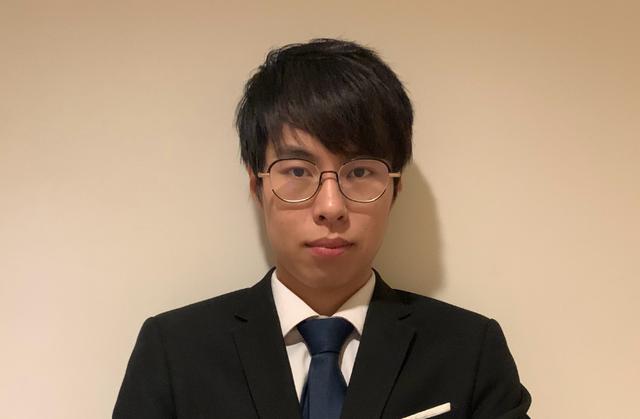 火星包与彩旗卡特将直面灵魂拷问?看到出题的美女时,不淡定了