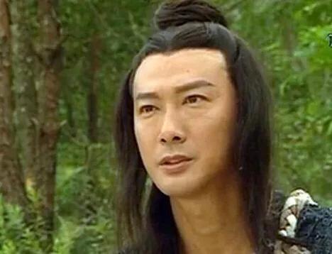 而《倚天屠龙记》中的陈友谅也是他另外一个经典形象.