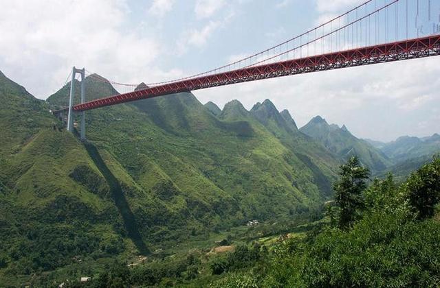 中国这座桥梁有"世界第一高桥"之称,相当于200层楼高