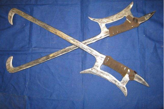 十八般武器之刀枪剑戟;斧钺钩叉;鞭锏锤抓;镗槊棍棒;拐子流星|兵器|拐子|流星_新浪新闻