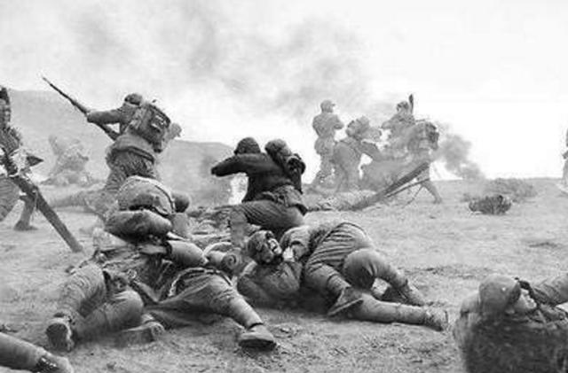 他奉命死守阵地七天,七天后接到命令撤退,却被鬼子杀害割下头颅|日军