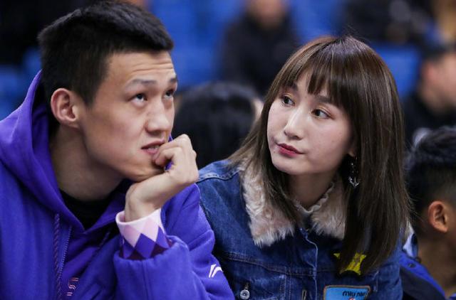 周鹏夫妇和易建联照顾他,孩子母亲未出现|马晨菲|杜锋|周鹏_新浪网