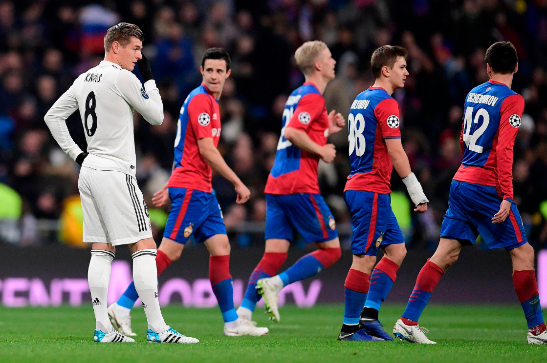 欧冠遭鱼腩屠杀 伯纳乌球迷狂嘘