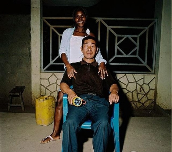 实拍那些娶非洲女人的中国男人|妻子|一个中国|刚果_新浪新闻