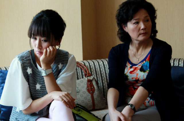 儿媳妇感到婆婆偏心老公,一气之下离家出走,婆婆却偷笑|婆婆|唐欣|儿