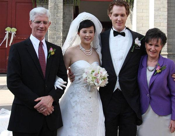 袁立自卑称配不上现任,看了她朋友的建议,难怪袁立变叶璇2.