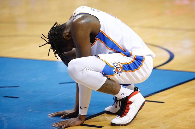 威金斯无意之举深感愧疚,砍40 10怒摔"养生杯"