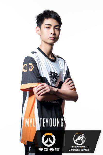 虎牙战队成都猎人队正式起航,教练和队员强强联合!