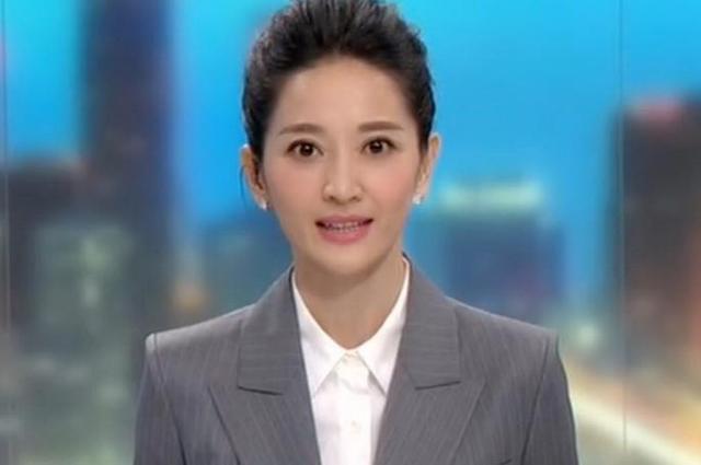 从客家妹子到央视主持,低调嫁帅气设计师,如今家庭幸福美满