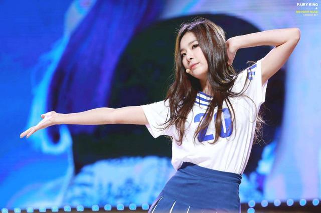 拥有超强实力的她们在组合中太可惜,solo或许会大火,尤其是涩琪|女团