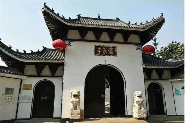 武汉旅游:莲溪寺,武汉外滩,汉口新天地,黎黄陂路街头博物馆