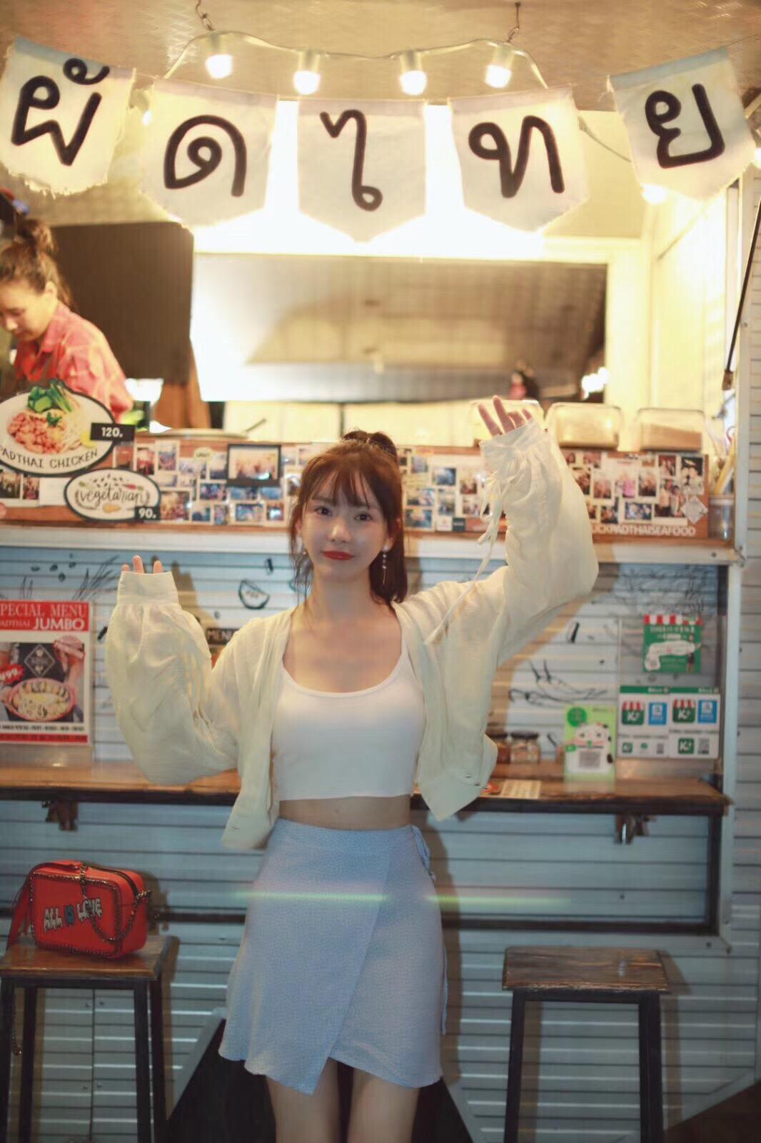 王沁宜出国攻读研究生 与男神胡歌成校友