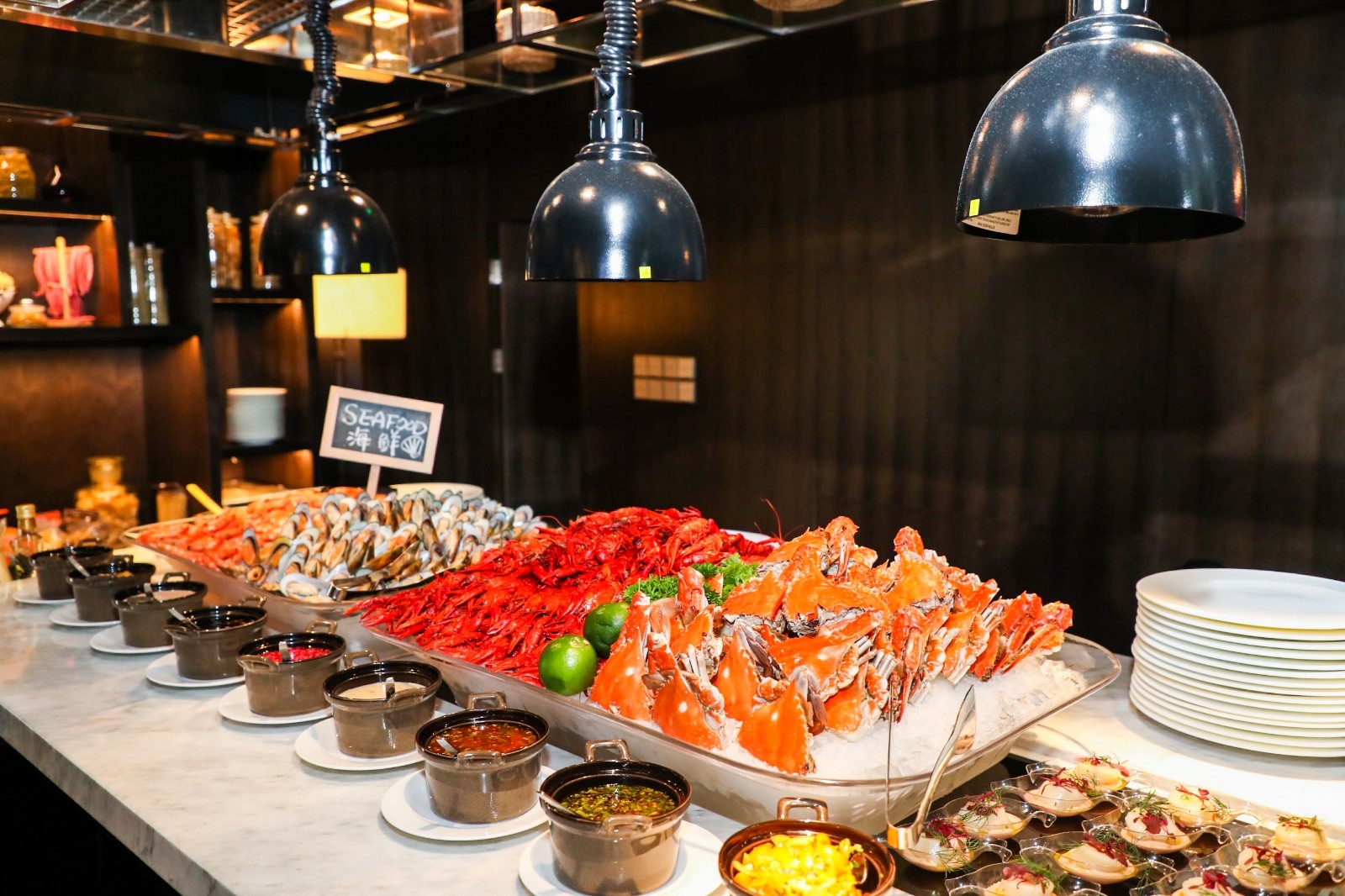 北京凯宾斯基饭店新典餐厅开业派对点亮夜晚