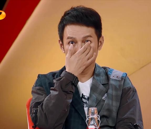 吴昕谈及节目被砍李维嘉表情压抑想哭怕被替代不敢结婚生孩子