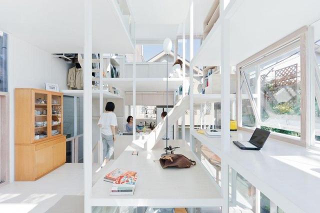 na住宅 by 藤本壮介(sou fujimoto architects)