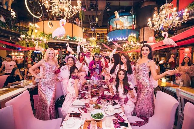 俘虏10w少女的音乐餐吧,终于杀到鹏瑞利啦!月月新主题开party!