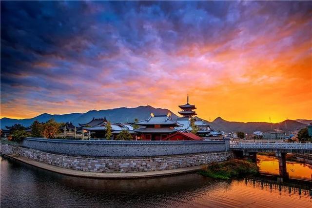 漫步在西店的街道,商区 小巷,公园,目睹西店镇的风采