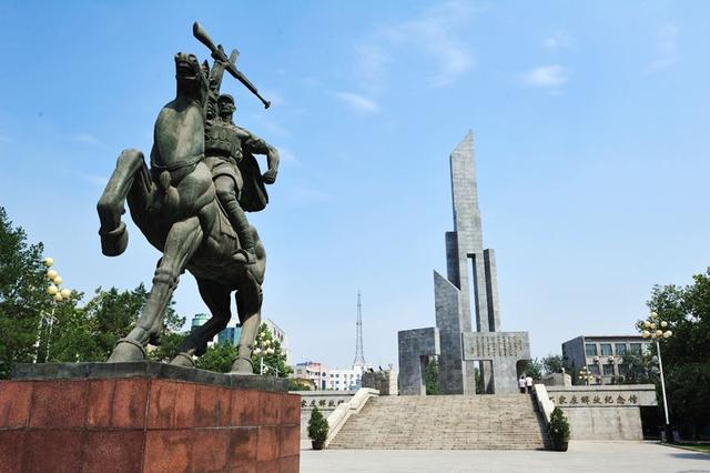 火车站纪念碑谁才是石家庄最历史的文化建筑你说了算