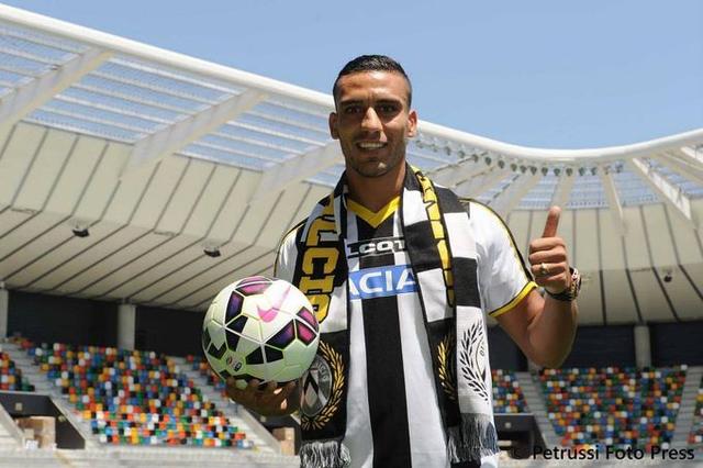 而阿里·阿德南在土耳其的表现,也很快地吸引了其他欧洲球队的关注