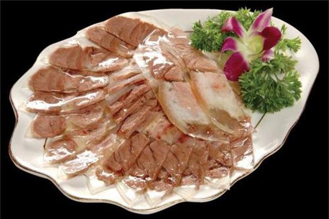 水晶猪肘子,满满的都是胶原蛋白,我们一起来学做一下吧!