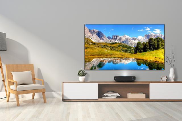 80寸以上的大电视为何专业人士不选液晶选激光