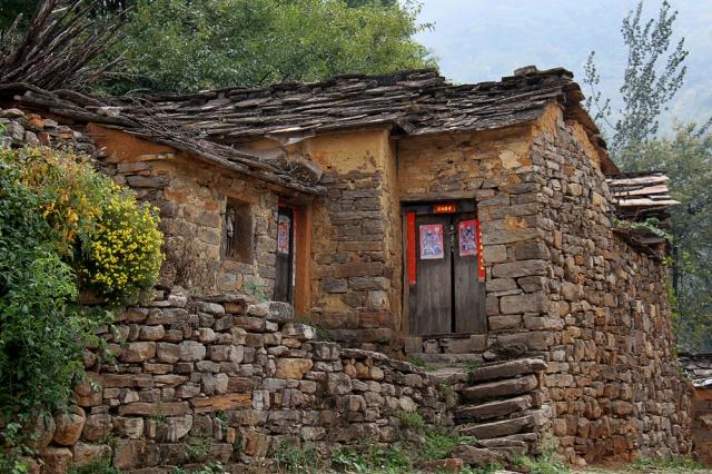 全世界别具一格,如置身于石林,冬暖夏凉|民居|石板房|石板_新浪网