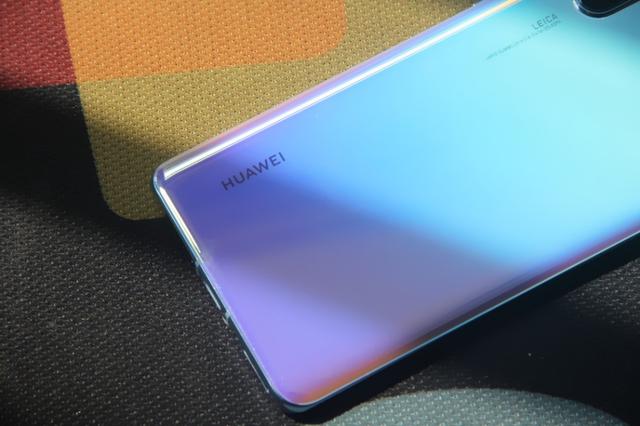 有了华为P30 Pro手机,出门再也不用″长枪短炮