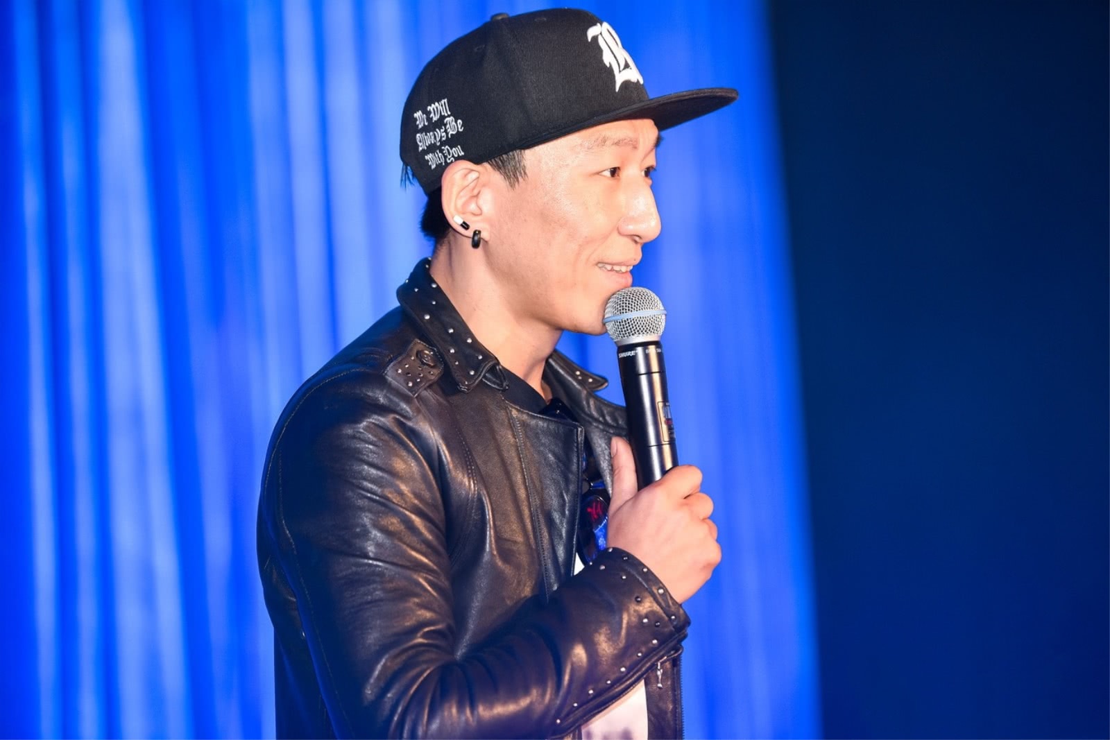 歌手,因一首歌红遍大江南北,如今却因吸毒被抓了|陈羽凡|吸毒|胡海泉