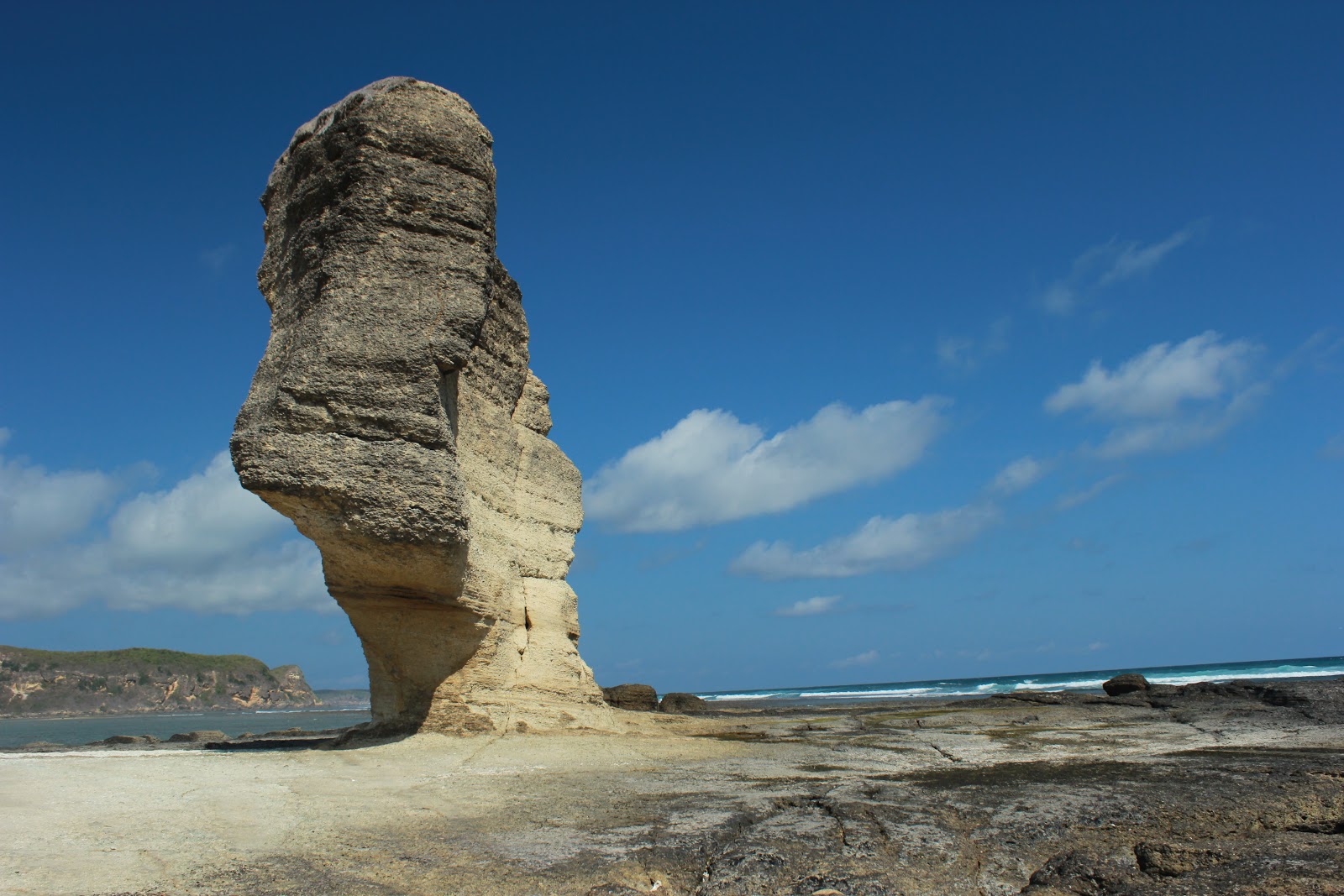 在世界上最大的岛屿国家遇见宝石沙滩