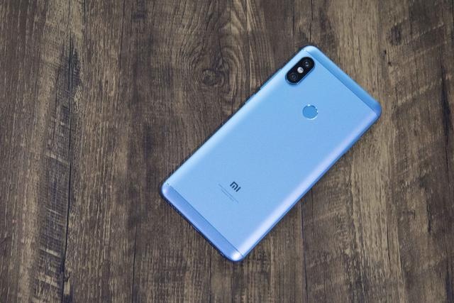 逆光,暗光都清晰,首发骁龙636 6gb 4000mah,网友:价格感人!