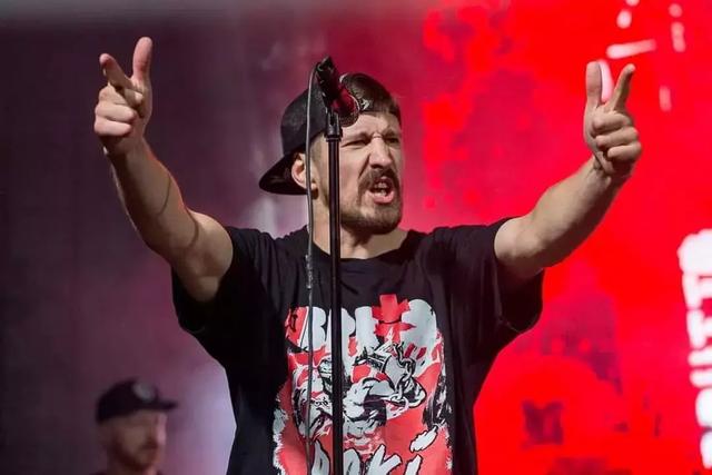 昆仑决世界冠军维塔利:不会唱摇滚的奶爸不是一个好拳手