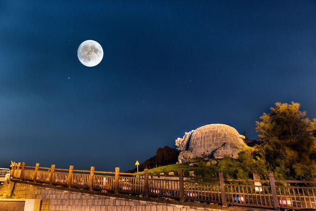 夜宿极地,"太清水月"……青岛多景区探索夜游模式点亮夜青