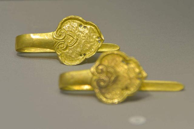 最奢华陵墓:出土文物黄金饰品5000件,专家进入陵墓无从下脚