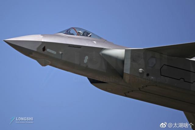细节一览无余珠海航展参展歼20细节大图让你看个够