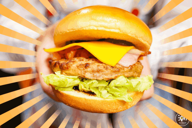 烤至鲜香嫩弹,口感润泽   再辅以纯正牛肉汉堡之经典配料   这