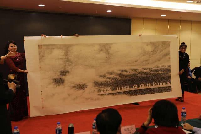 单幅拍出880万 著名旅美画家邹蓝天作品专场拍卖震惊河南