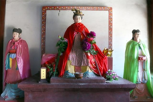 故又称:孙夫人为枭姬.蛟矶山有蜀望台,台上