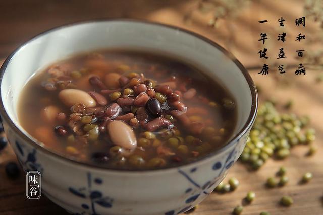 不想三伏天落下病根儿推荐喝这碗四豆汤消热解暑除病根