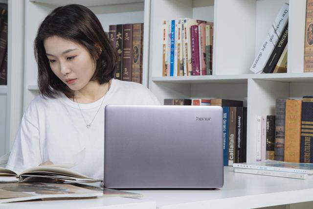 有格调的轻松办公,从轻薄本开始