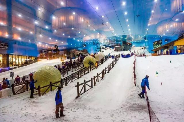 室内滑雪场