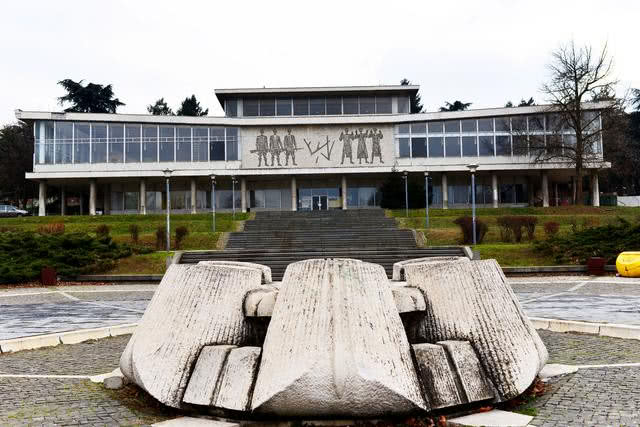 在1945年——1992年,同属于铁托领导下的南斯拉夫社会主义联邦共和国